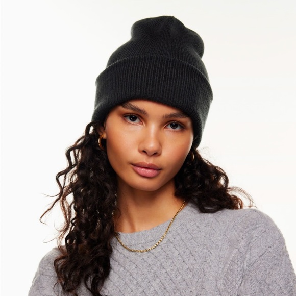 Aritzia Sunday Best Beanie in Black - Picture 2 of 8